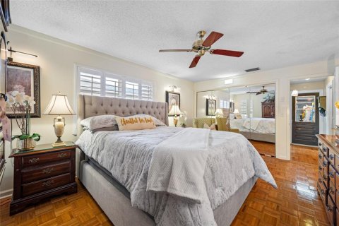 House in Dunedin, Florida 3 bedrooms, 142.88 sq.m. № 1816640 - photo 23