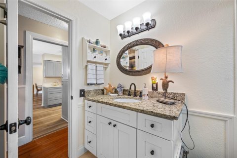 House in Dunedin, Florida 3 bedrooms, 142.88 sq.m. № 1816640 - photo 26