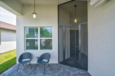 Casa en venta en Port St. Lucie, Florida, 3 dormitorios, 191.75 m2 № 2087389 - foto 5