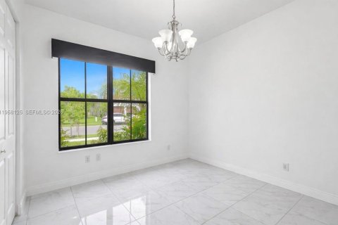 House in Ave Maria, Florida 4 bedrooms № 2430155 - photo 8