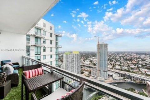 Condo in Miami, Florida, 1 bedroom  № 1865308 - photo 25