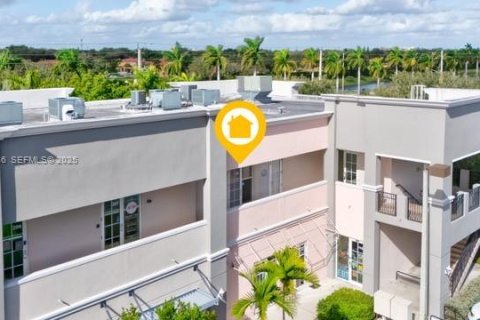 Propiedad comercial en venta en Miramar, Florida № 1992427 - foto 13
