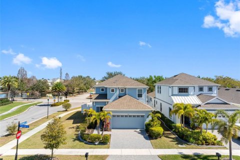 House in Apollo Beach, Florida 4 bedrooms, 235.23 sq.m. № 2110435