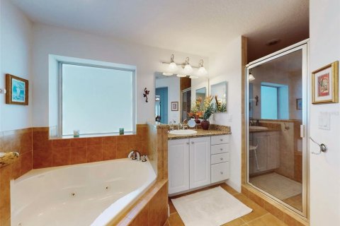 Condo in New Smyrna Beach, Florida, 3 bedrooms  № 2227062 - photo 12