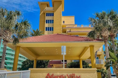 Condo in New Smyrna Beach, Florida, 3 bedrooms  № 2227062 - photo 4