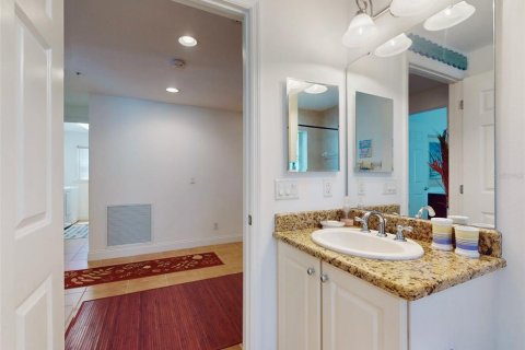 Condo in New Smyrna Beach, Florida, 3 bedrooms  № 2227062 - photo 24