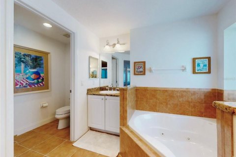 Condo in New Smyrna Beach, Florida, 3 bedrooms  № 2227062 - photo 13