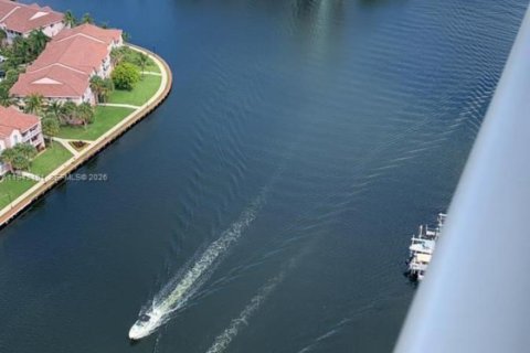 Condo in Hollywood, Florida, 3 bedrooms  № 1999515 - photo 7