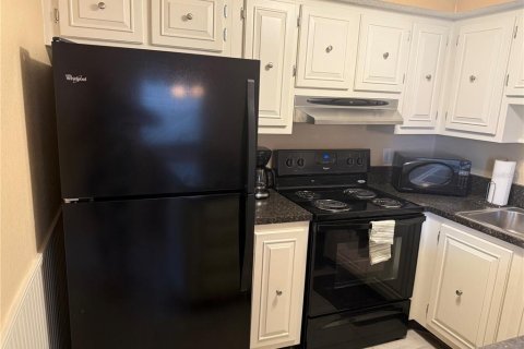 Condo in Rotonda, Florida, 2 bedrooms  № 2155801 - photo 13