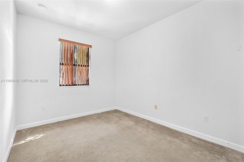 Townhouse in Homestead, Florida 3 bedrooms, 153.85 sq.m. № 2043714 - photo 30