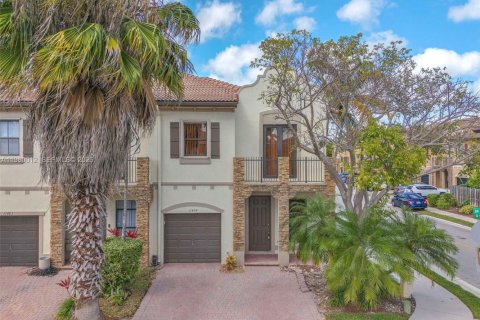 Townhouse in Homestead, Florida 3 bedrooms, 153.85 sq.m. № 2043714