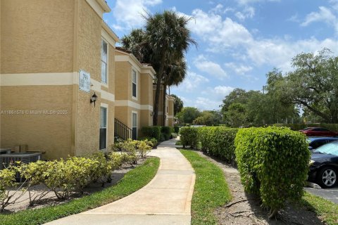 Condo in Coral Springs, Florida, 1 bedroom  № 1896968 - photo 4
