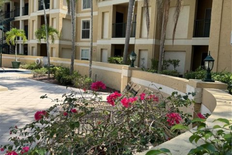 Condo in Coral Springs, Florida, 1 bedroom  № 1896968 - photo 15