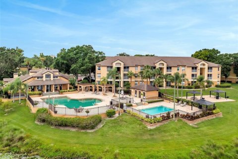 Copropriété à vendre à Orlando, Floride: 2 chambres, 93.18 m2 № 1685369 - photo 30
