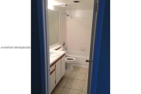 Купить кондоминиум в Хайалиа, Флорида 2 спальни, 100.06м2, № 2091357 - фото 11