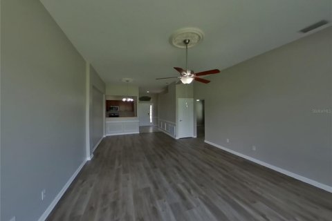 Casa en alquiler en Brooksville, Florida, 4 dormitorios, 156.45 m2 № 1911034 - foto 3