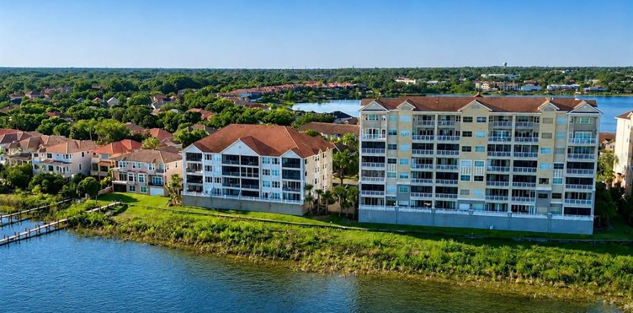 Condominio en Orlando, Florida, 3 dormitorios № 2210452