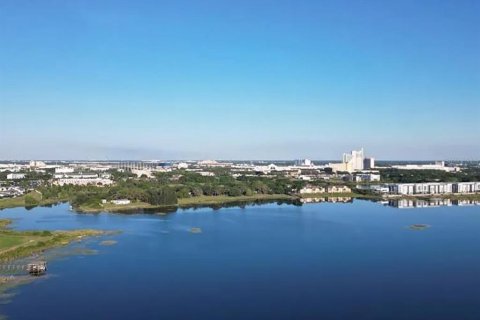 Condominio en alquiler en Orlando, Florida, 3 dormitorios, 219.25 m2 № 2210452 - foto 4