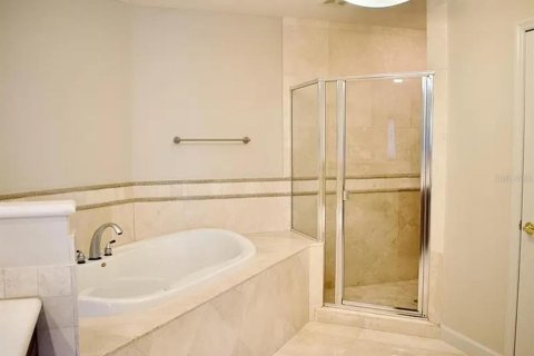 Condominio en alquiler en Orlando, Florida, 3 dormitorios, 219.25 m2 № 2210452 - foto 6