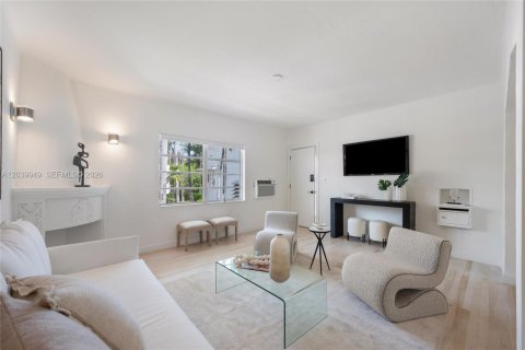 Copropriété à vendre à Miami Beach, Floride: 51.1 m2 № 2251184 - photo 4