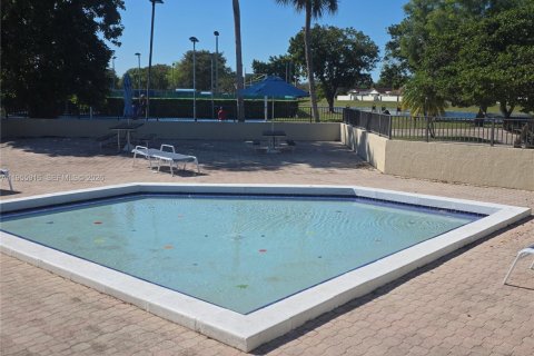 Купить виллу или дом в Майами, Флорида 4 спальни, 213.12м2, № 2027182 - фото 27