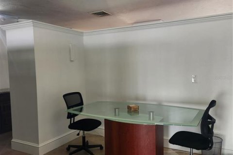 Propiedad comercial en venta en Bradenton Beach, Florida, 38.65 m2 № 1797444 - foto 19