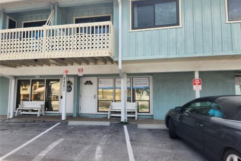 Commercial property in Bradenton Beach, Florida 38.65 sq.m. № 1797444 - photo 2