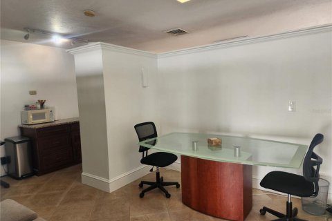Propiedad comercial en venta en Bradenton Beach, Florida, 38.65 m2 № 1797444 - foto 20