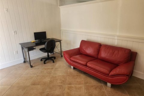 Propiedad comercial en venta en Bradenton Beach, Florida, 38.65 m2 № 1797444 - foto 10