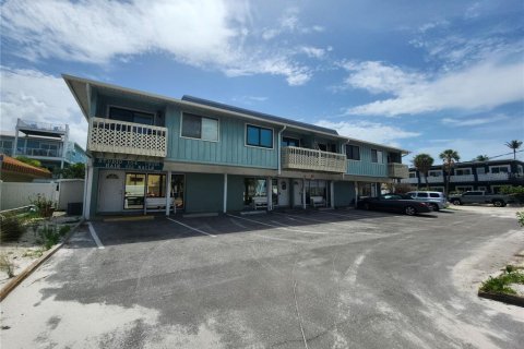 Commercial property in Bradenton Beach, Florida 38.65 sq.m. № 1797444 - photo 1