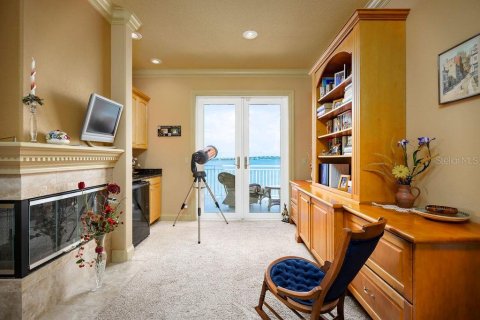 House in Indian Rocks Beach, Florida 5 bedrooms, 424.66 sq.m. № 1835980 - photo 7