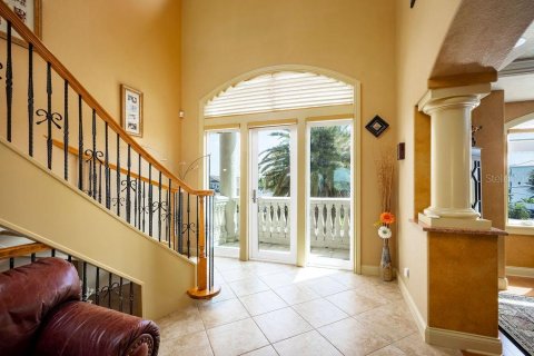 House in Indian Rocks Beach, Florida 5 bedrooms, 424.66 sq.m. № 1835980 - photo 11