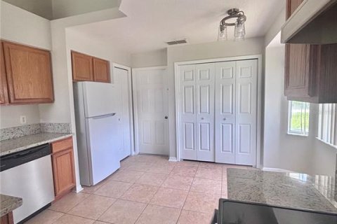 Villa ou maison à louer à Davenport, Floride: 3 chambres, 126.53 m2 № 2167163 - photo 3
