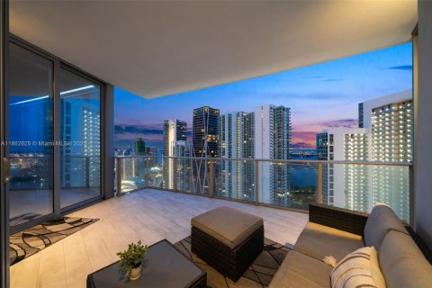 Condominio en venta en Miami, Florida, 2 dormitorios, 144.93 m2 № 1889814 - foto 1