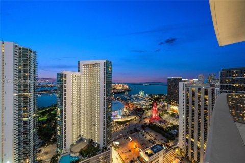 Condominio en venta en Miami, Florida, 2 dormitorios, 144.93 m2 № 1889814 - foto 23