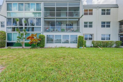 Copropriété à vendre à Tamarac, Floride: 2 chambres, 88.26 m2 № 2060328 - photo 24