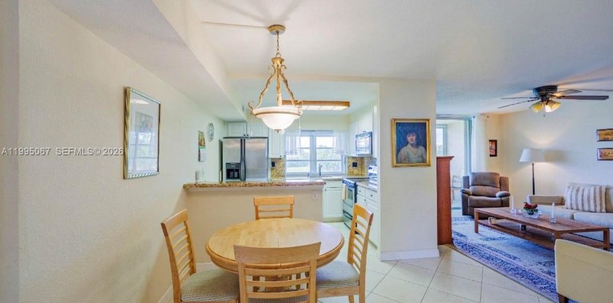 Condo à Tamarac, Floride, 2 chambres  № 2060328