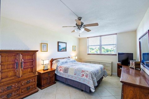 Copropriété à vendre à Tamarac, Floride: 2 chambres, 88.26 m2 № 2060328 - photo 14