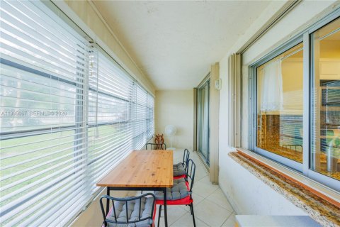 Copropriété à vendre à Tamarac, Floride: 2 chambres, 88.26 m2 № 2060328 - photo 18