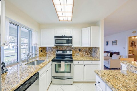 Copropriété à vendre à Tamarac, Floride: 2 chambres, 88.26 m2 № 2060328 - photo 6