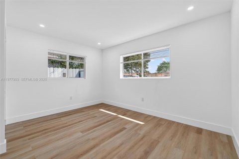 House in Miramar, Florida 3 bedrooms, 119.47 sq.m. № 2047323 - photo 30