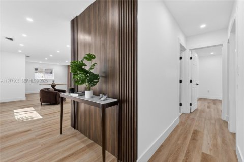 House in Miramar, Florida 3 bedrooms, 119.47 sq.m. № 2047323 - photo 20