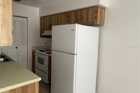 Condominio en alquiler en Gainesville, Florida, 2 dormitorios, 78.78 m2 № 1757658 - foto 3