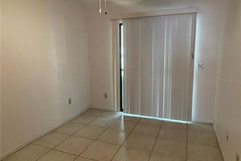 Condominio en alquiler en Gainesville, Florida, 2 dormitorios, 78.78 m2 № 1757658 - foto 7