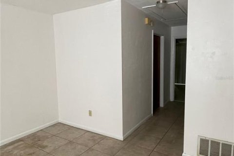 Condominio en alquiler en Gainesville, Florida, 2 dormitorios, 78.78 m2 № 1757658 - foto 4