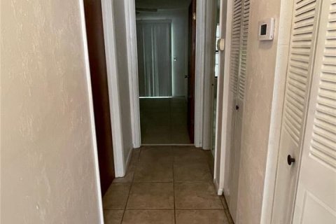 Condominio en alquiler en Gainesville, Florida, 2 dormitorios, 78.78 m2 № 1757658 - foto 5