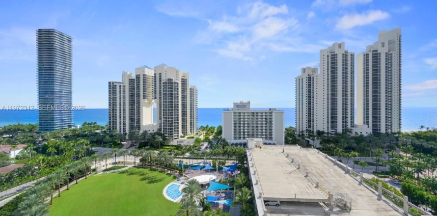 Condo in Sunny Isles Beach, Florida, 2 bedrooms № 2078891