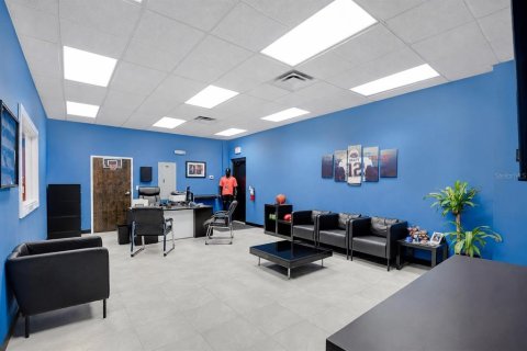Commercial property in Longwood, Florida № 2339199 - photo 15
