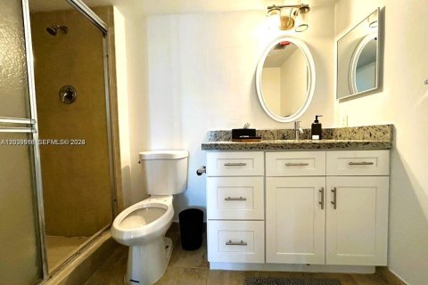 Condo in Aventura, Florida, 2 bedrooms  № 2183900 - photo 14