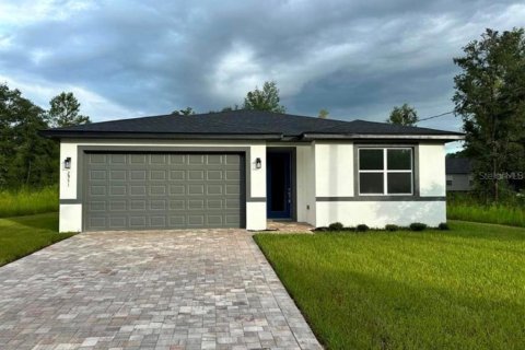 Villa ou maison à Citrus Springs, Floride 4 chambres, 171.5 m2 № 2156119